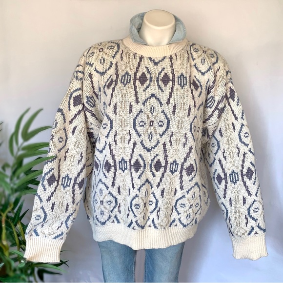 v i n t a g e :: Heavy Oversized Abstract Grandpa Knit Sweater - Picture 5 of 14